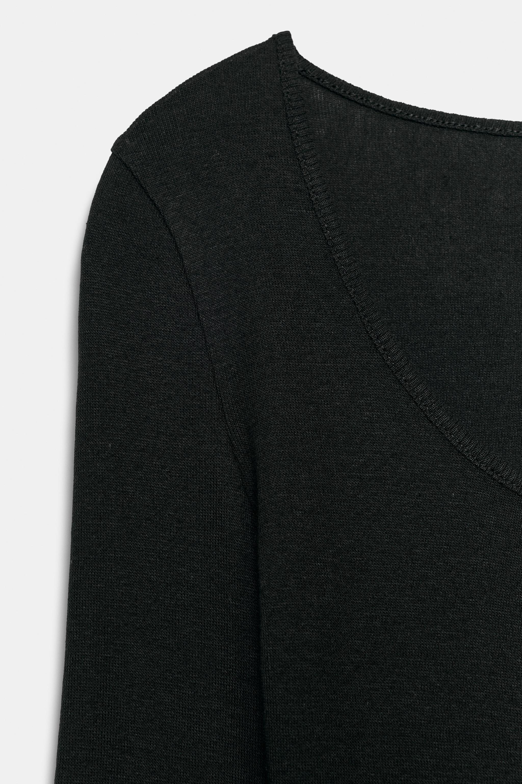 ROUND NECK T-SHIRT