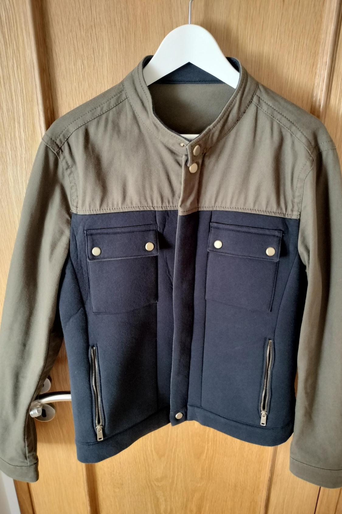 CONTRAST TWO-TONE JACKET