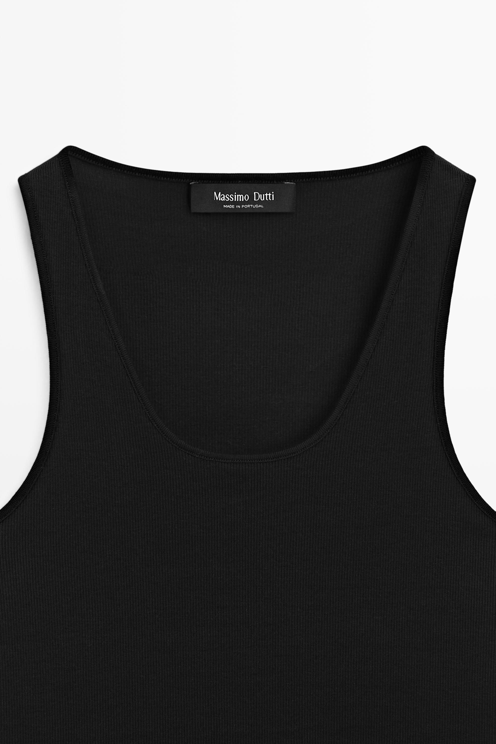 Scoop neck strappy top