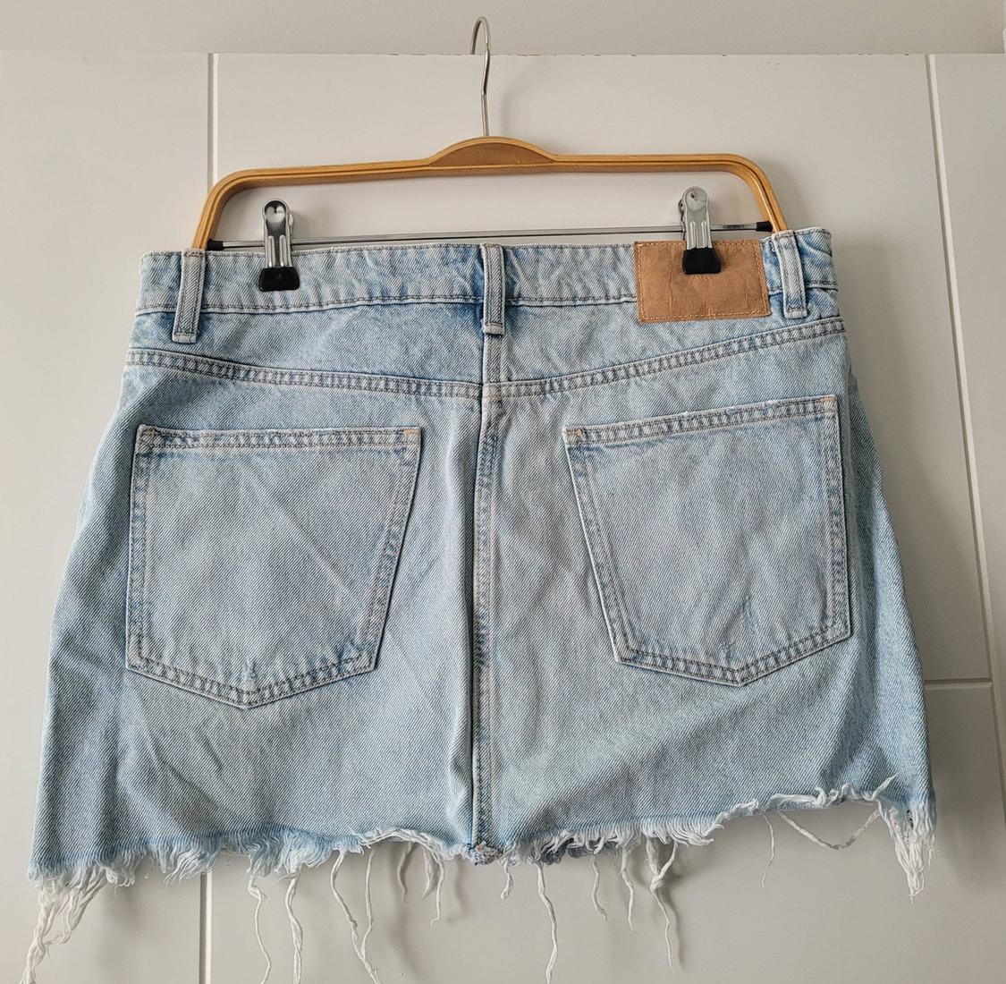 MID RISE DENIM SKIRT - Image 4