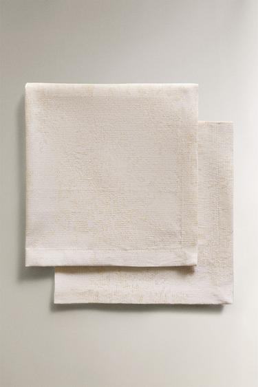 LOT DE SERVIETTES DE TABLE EN COTON À MOTIF FLEURI ENCADRÉ NOËL (LOT DE 2) - Or de Zara - Image 0