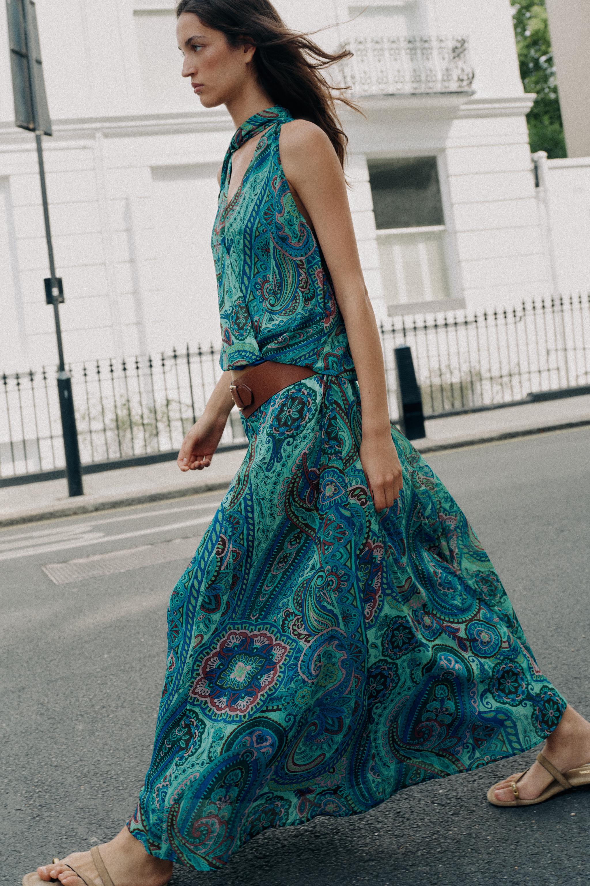 PRINTED BELTED SKIRT