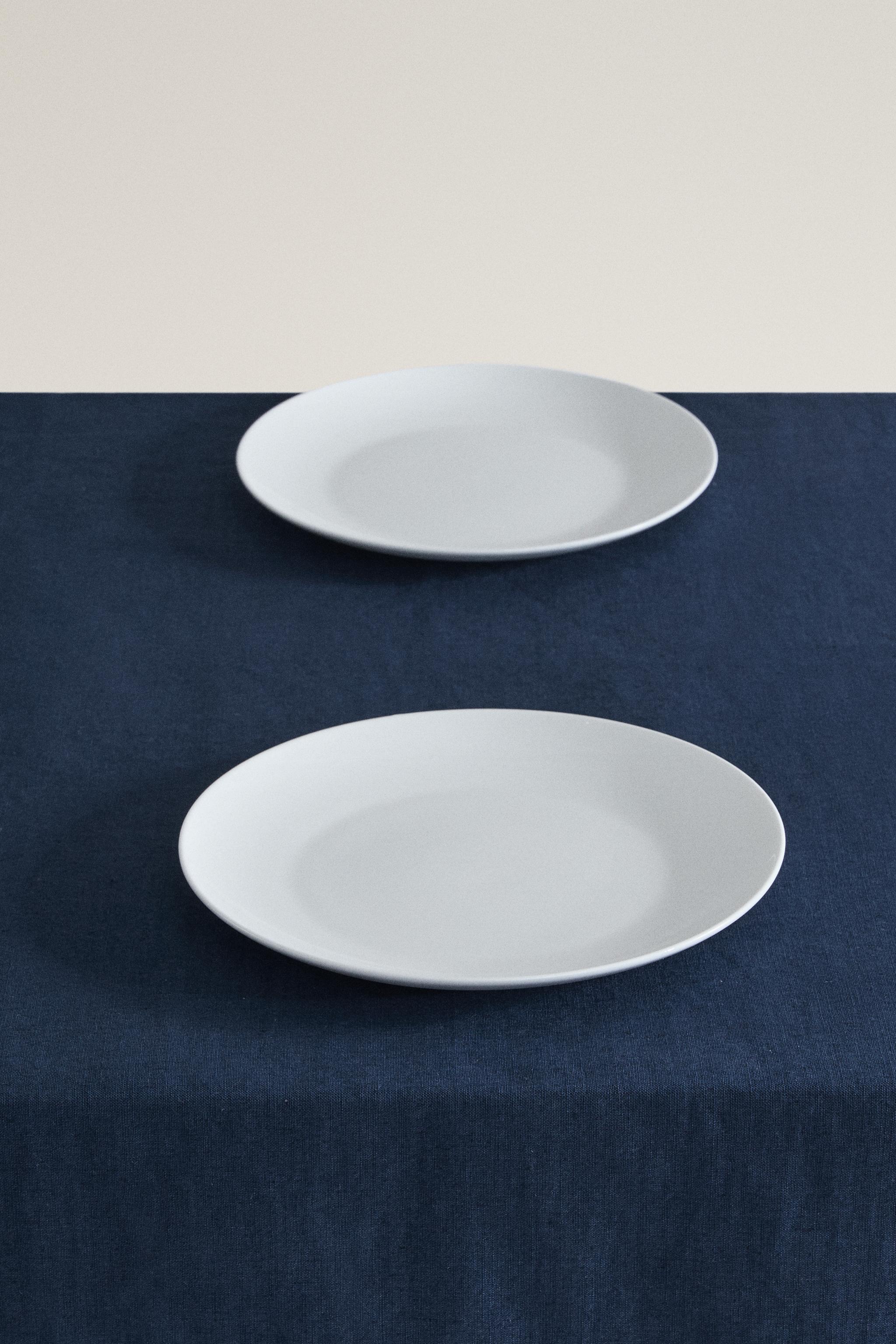 FADED LINEN TABLECLOTH