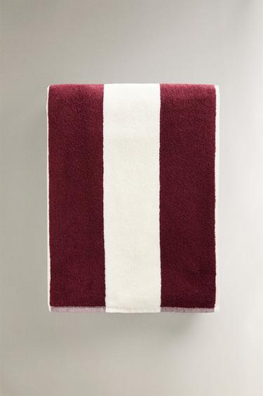 COTTON TERRY BEACH TOWEL WITH WIDE STRIPES - bordeaux/ecru by Zara - Image 2