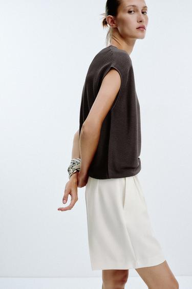 TOP EN MAILLE CÔTELÉE SANS MANCHES - Marron de Zara - Image 2