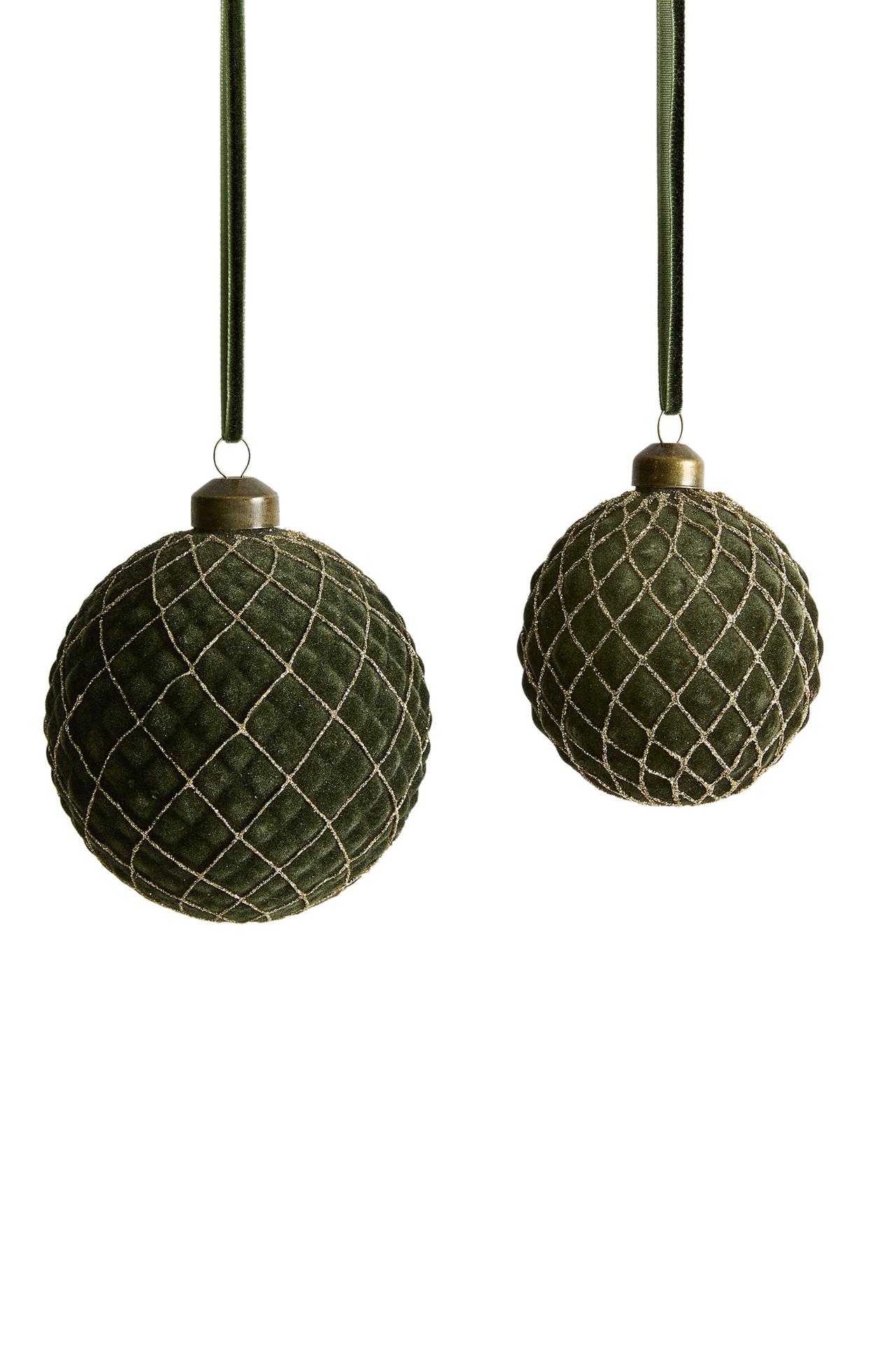 VELVET CHRISTMAS TREE BAUBLE