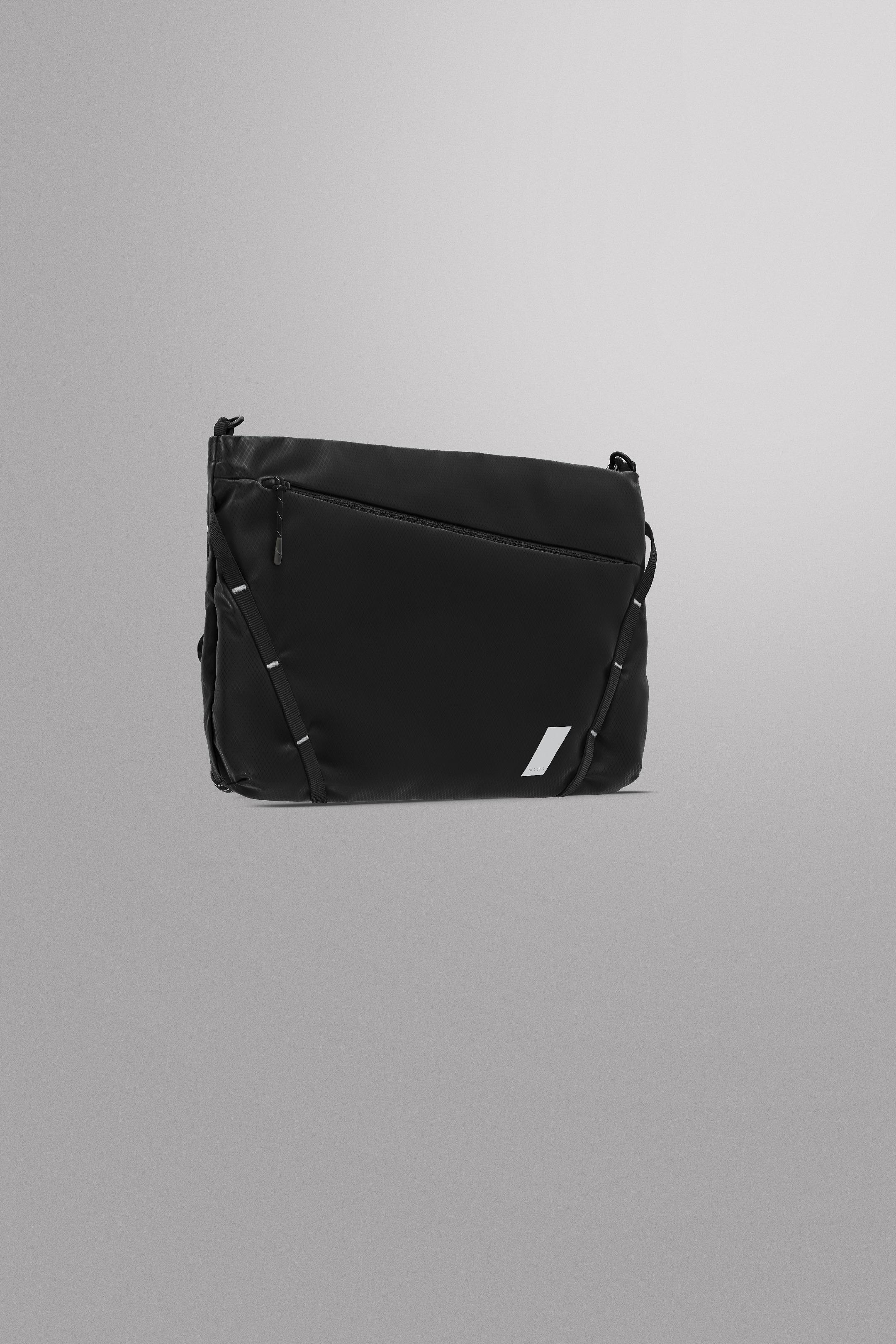【tae】 FOLDABLE SPORTY CROSSBODY BAG - Black | ZARA Canada