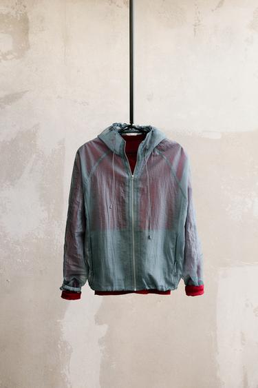 CROPPED FIT LIGHTWEIGHT TECHNICAL JACKET - Light blue by Zara