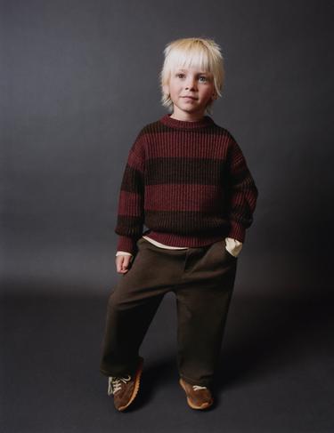 STRIPED KNIT SWEATER - Burgundy by Zara