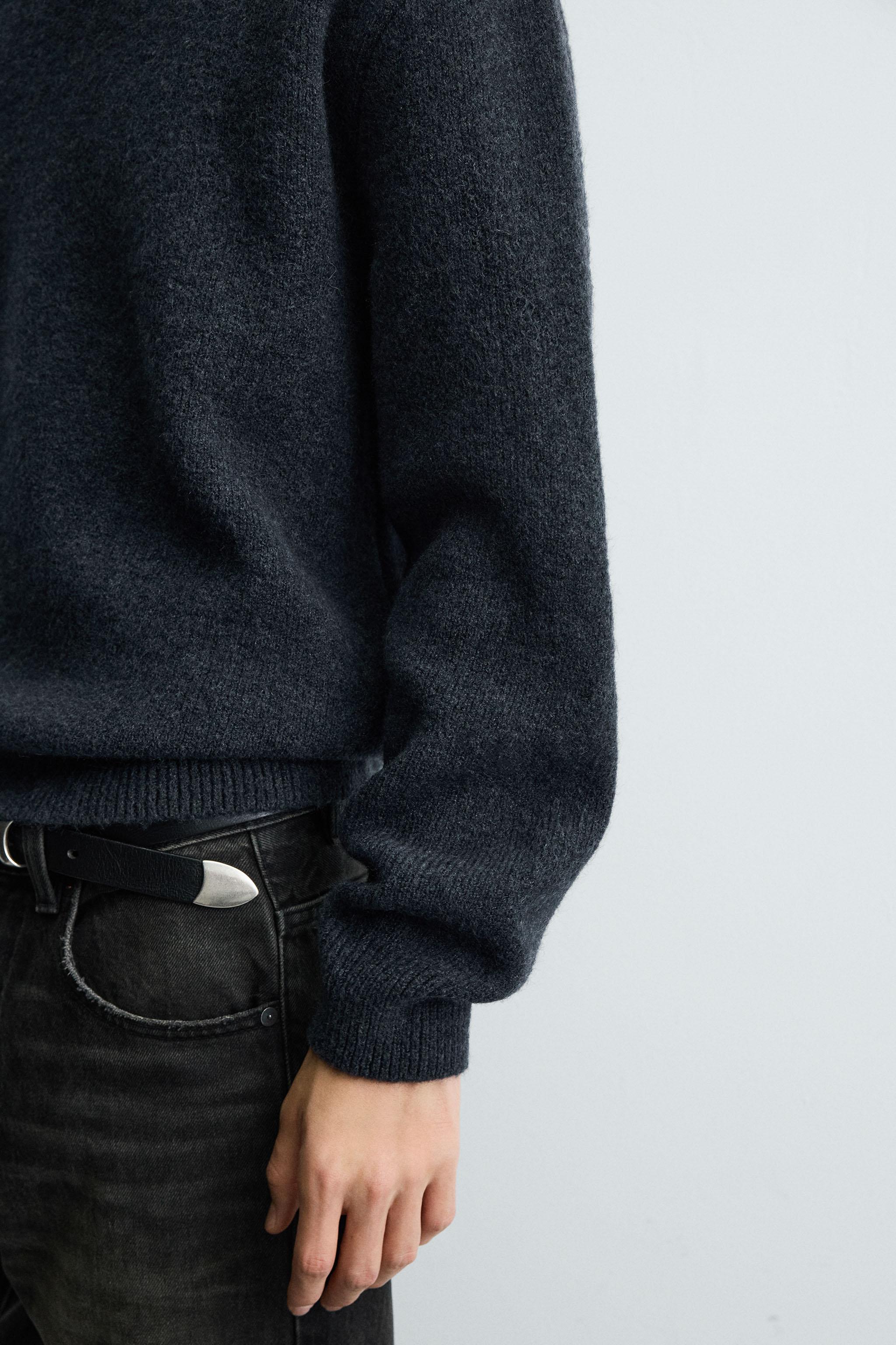 TEXTURED BOXY FIT JUMPER