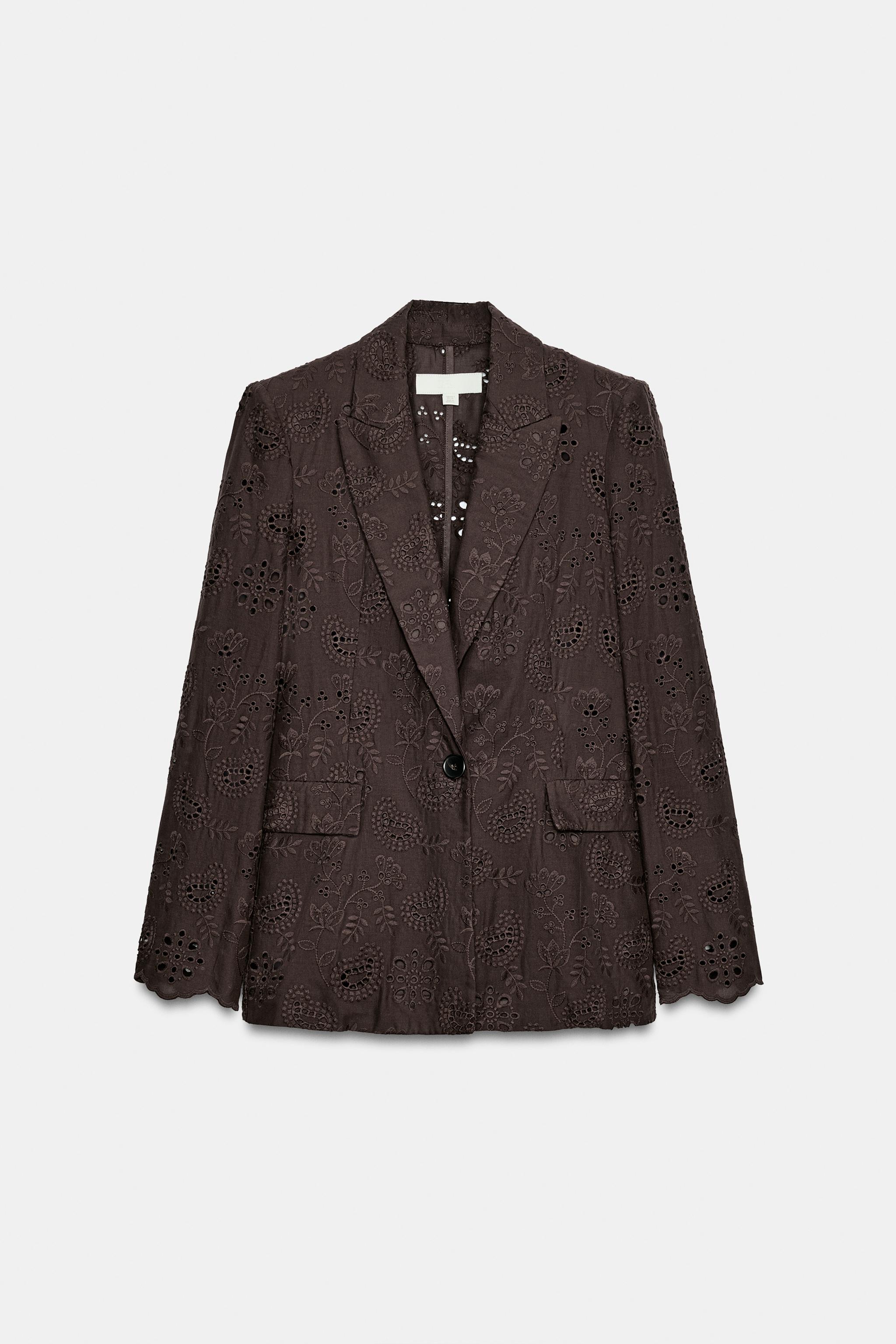 STRAIGHT BLAZER WITH EMBROIDERED PERFORATED SHOULDER PADS