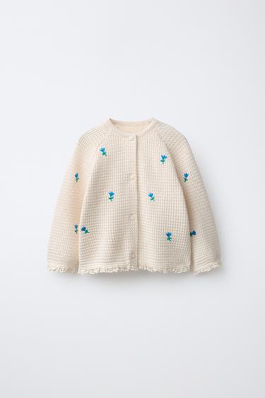 CHAQUETA PUNTO TEXTURA FLORES BORDADAS Y PUNTILLA - Crudo de Zara - Imagen 0