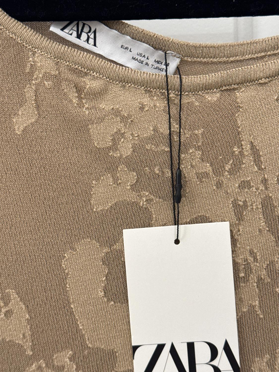 TOP ASIMÉTRICO PUNTO JACQUARD - Image 3