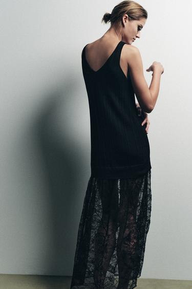 فستان محاك دانتيل - أسود الخاص بـ Zara