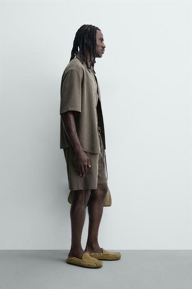 RELAXED FIT FLOWING BERMUDA SHORTS - mink brown by Zara