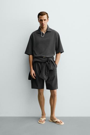 IRREGULAR TEXTURE PLEATED BERMUDA SHORTS - Dark grey by Zara
