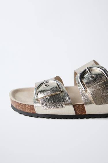SANDALES À BOUCLES MÉTALLISÉES - Argent de Zara - Image 6