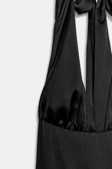 VESTIDO LARGO SATINADO HALTER - Negro de Zara