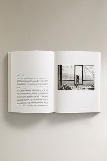 ANNIE LEIBOVITZ AT WORK BOOK - Light beige by Zara - Image 4