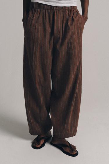 PANTALON RAYÉ EN LIN ZW COLLECTION - Marron de Zara