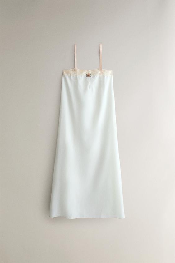 CAMISÓN ENCAJE FLOR - Azul claro de Zara - Imagen 0