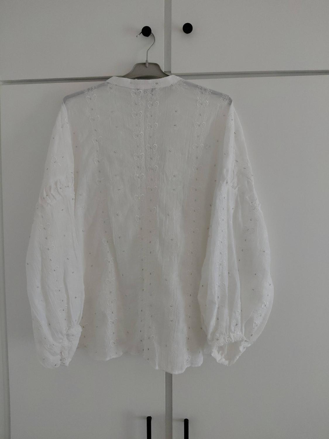 SEQUIN EMBROIDERED BLOUSE - Image 4