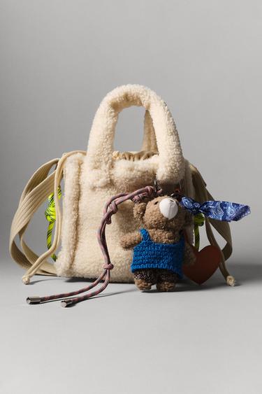 FAUX SHEARLING CROSSBODY BAG WITH CHARM - Ecru White by Zara