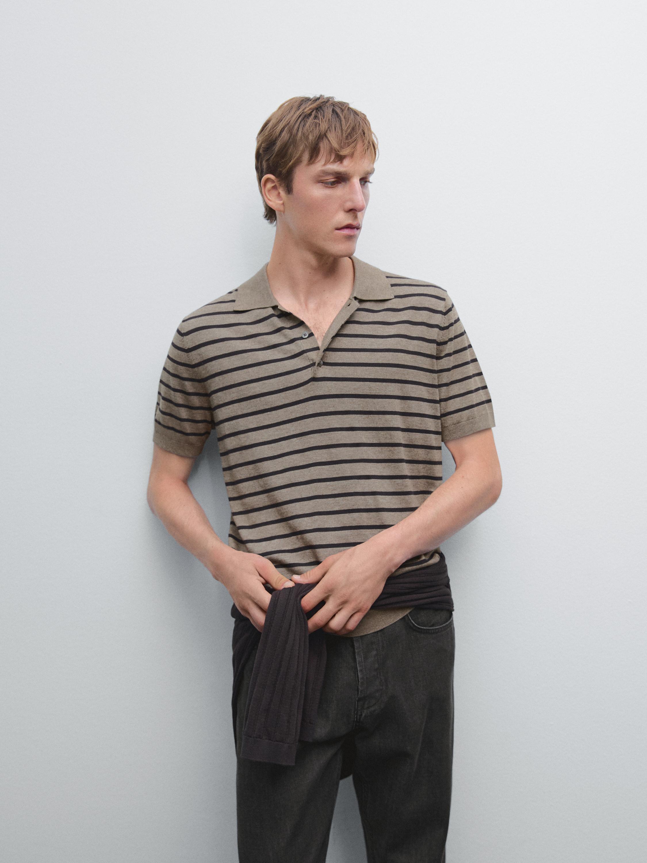 Polo en maille à rayures et manches courtes