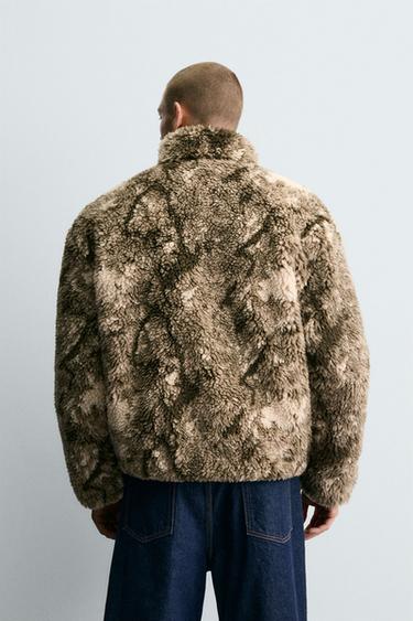 VESTE EFFET MOUTON IMPRIMÉE - Imprimée de Zara - Image 2