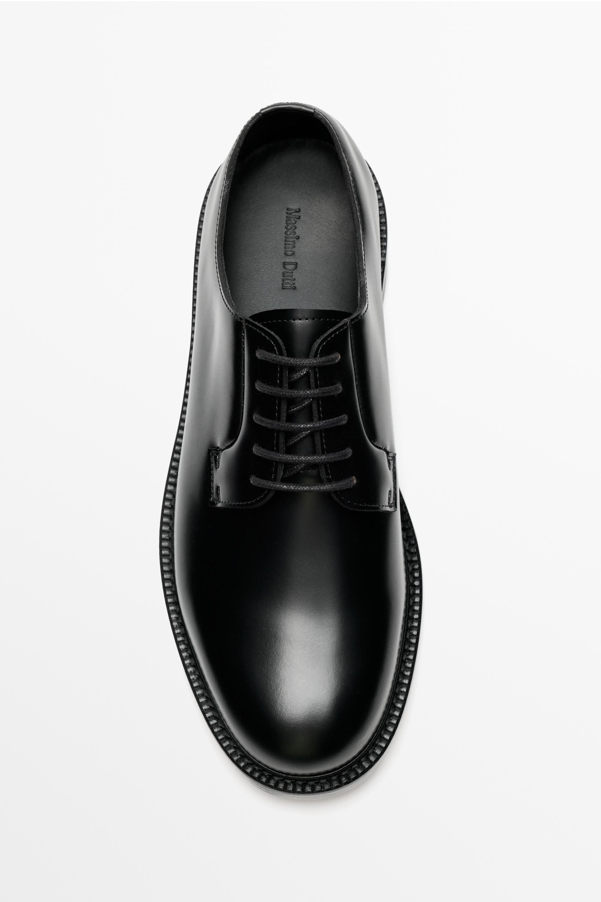 Leather dress blucher shoe