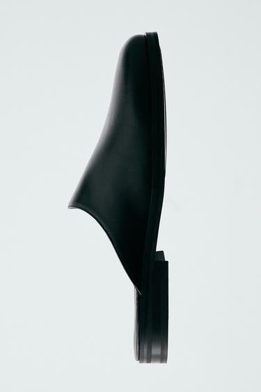 LEATHER CLOGS LIMITED EDITION - Black by Zara
