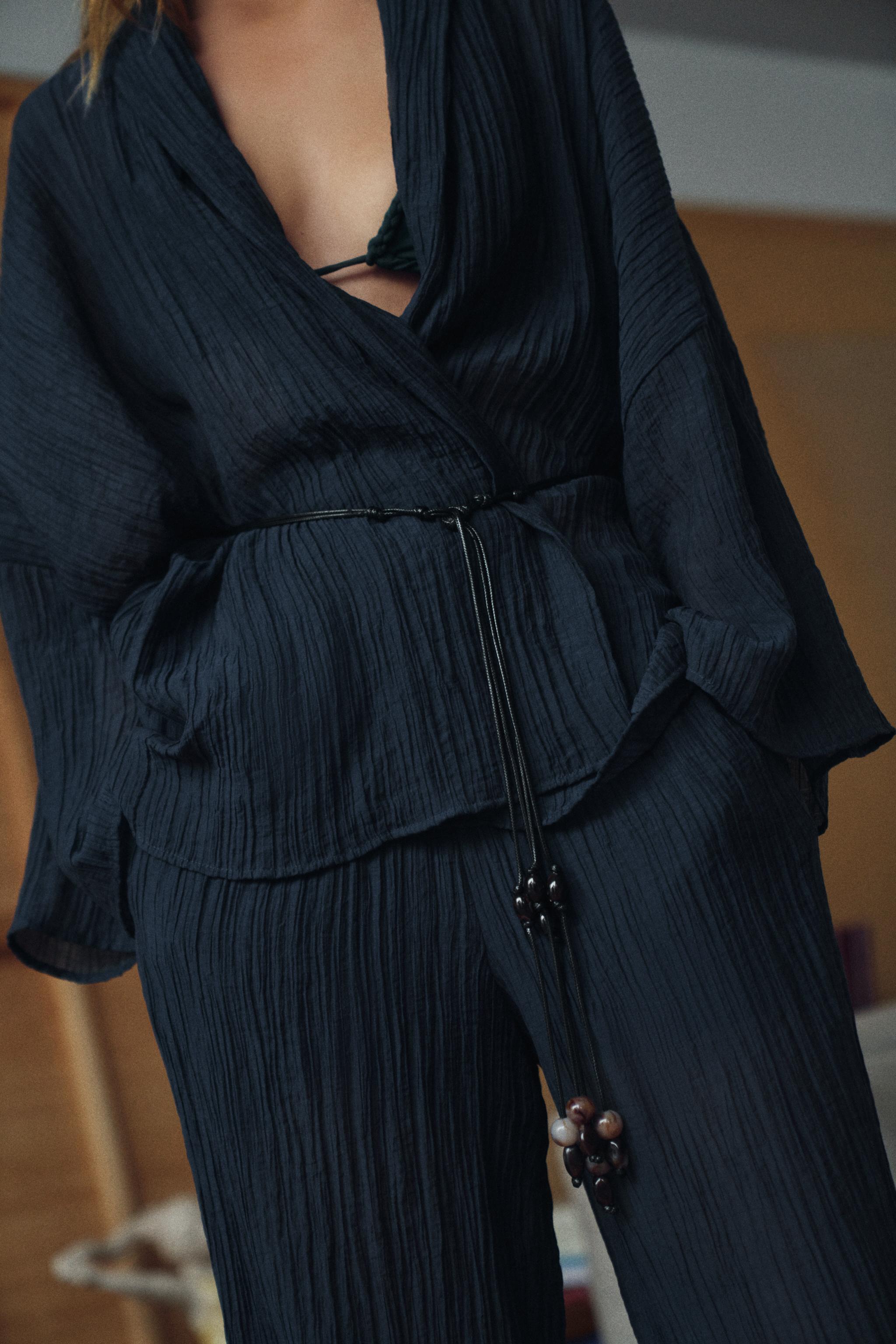 Женские куртки Zara WRINKLED EFFECT SEMI-SHEER JACKET — фото 3
