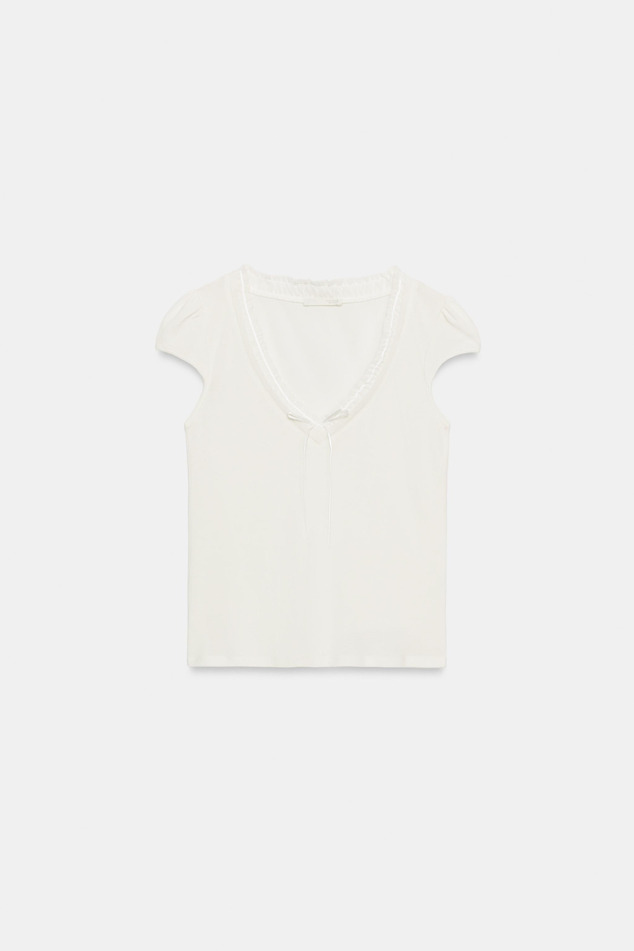 CONTRAST V-NECK T-SHIRT