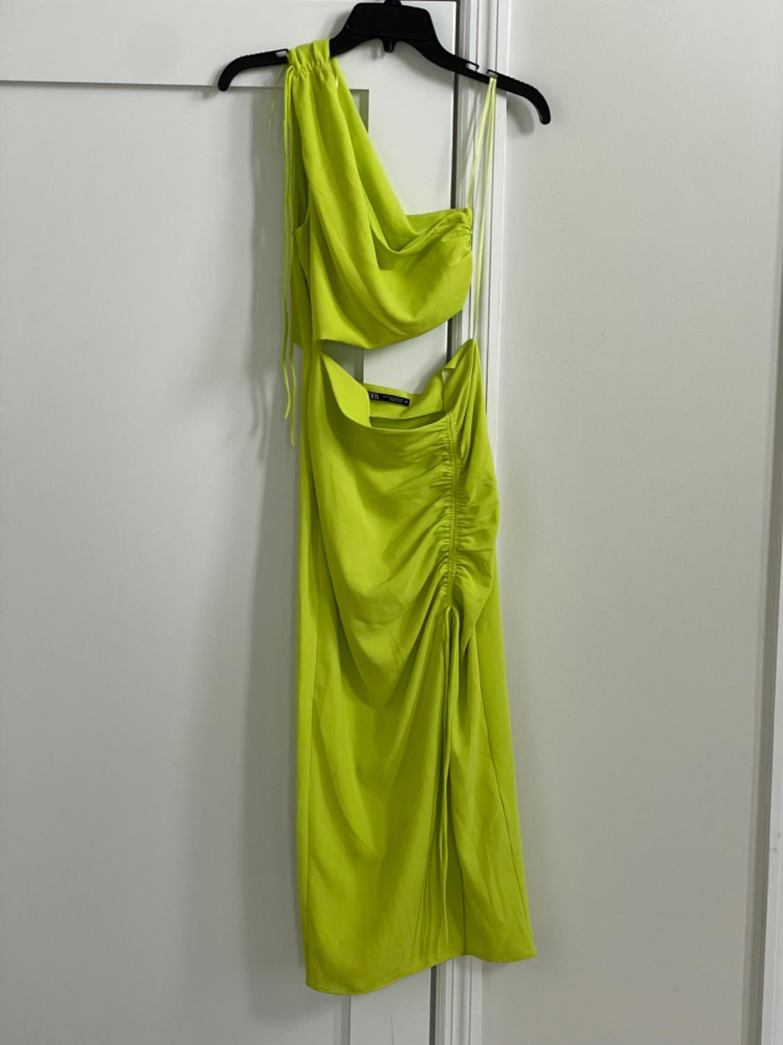 VESTIDO DRAPEADO ASIMÉTRICO - Image 2