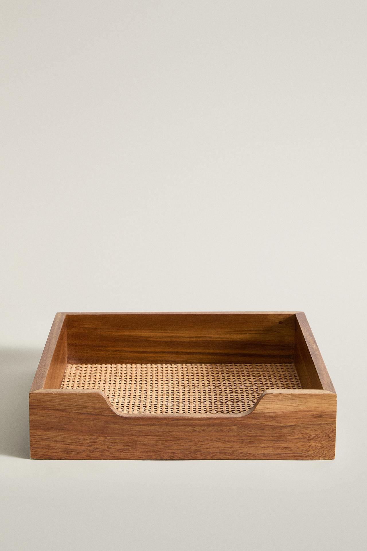 WOOD AND RATTAN NAPKIN HOLDER — Brown
