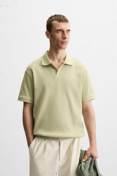 POLO ESTRUCTURA VERTICAL - Verde claro de Zara