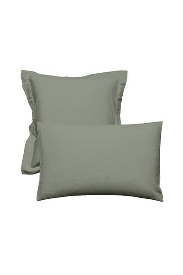 TEXTURED COTTON PILLOWCASE - Green by Zara