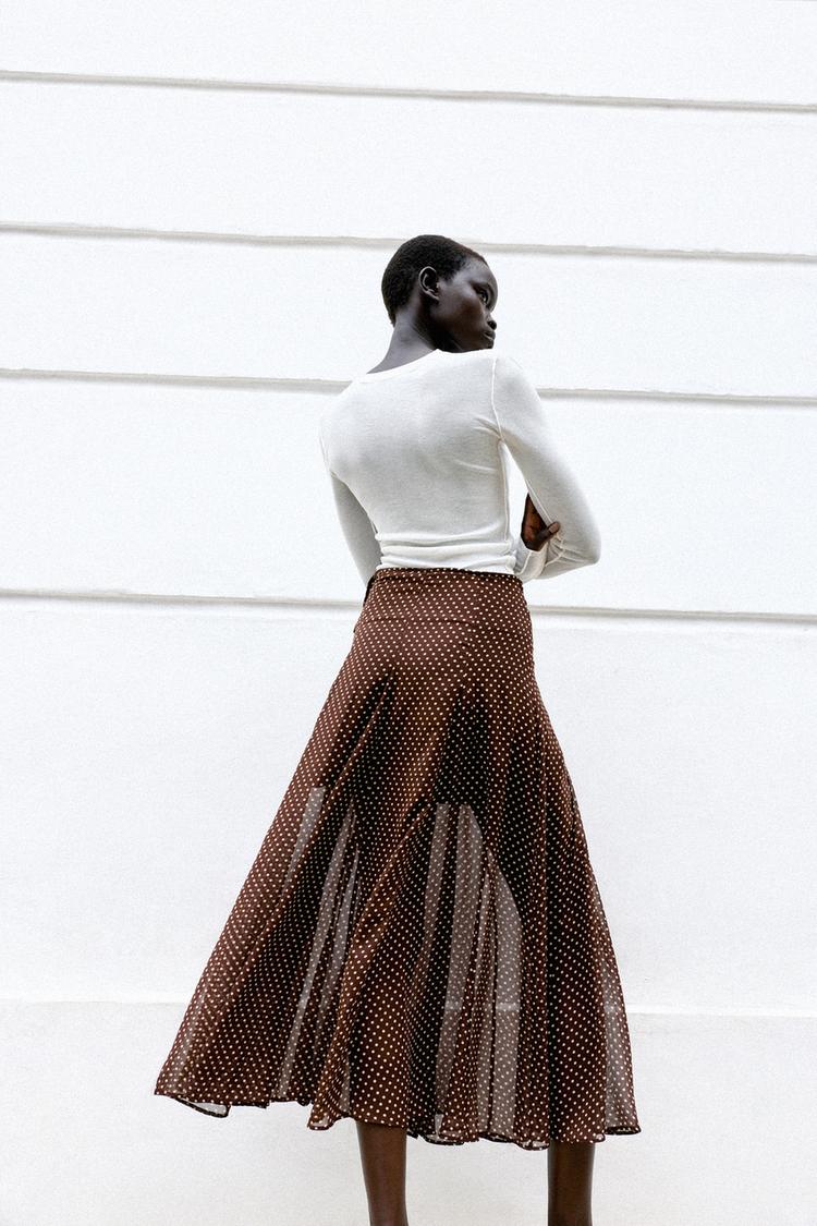 Falda midi de lunares 5