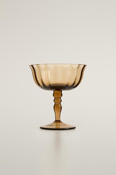VERRE À PIED RELIEF - Marron de Zara - Image 0