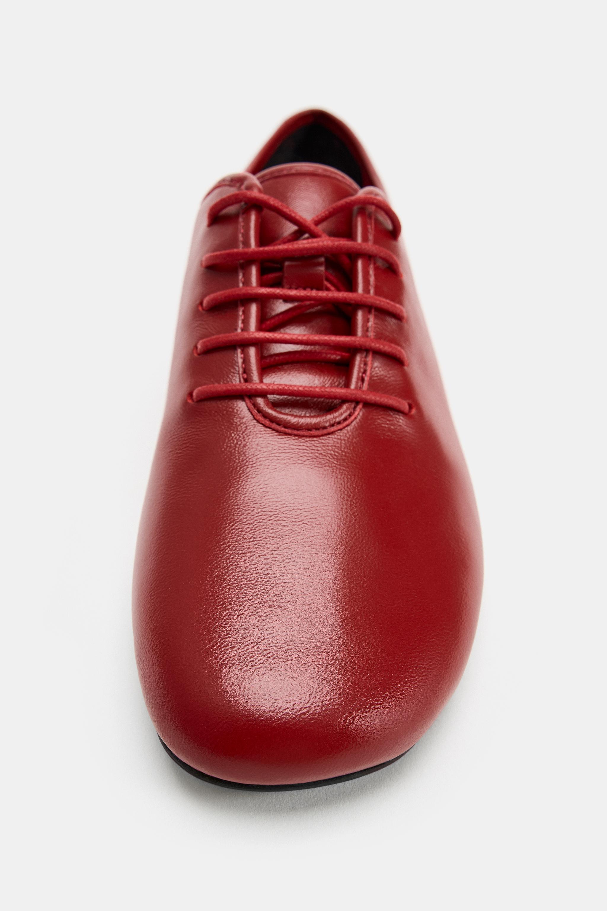 LEATHER LACE-UP FLATS