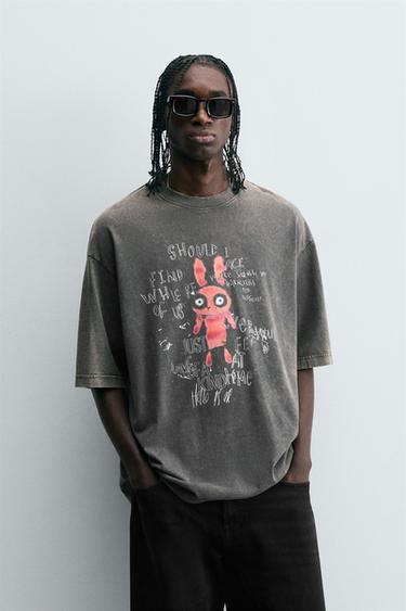 CAMISETA LAVADA COM ESTAMPAS - Preto da Zara