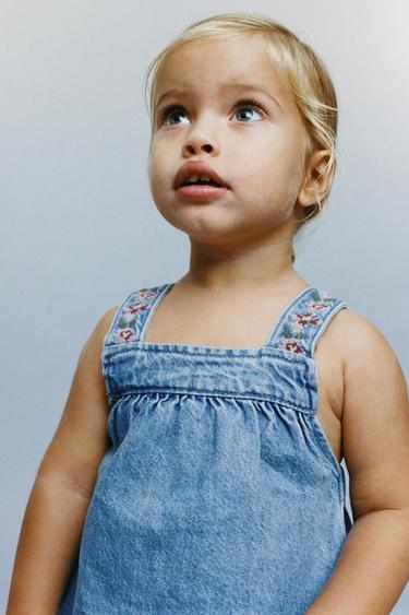 Zara EMBROIDERED DENIM PINAFORE DRESS AND BLOOMERS - Blue
