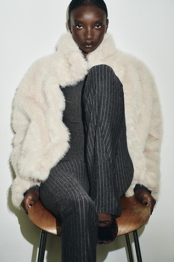 VELVET EFFECT STRAPPY BALLET FLATS