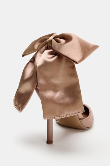 SATIN EFFECT BOW SHOES - Beige by Zara