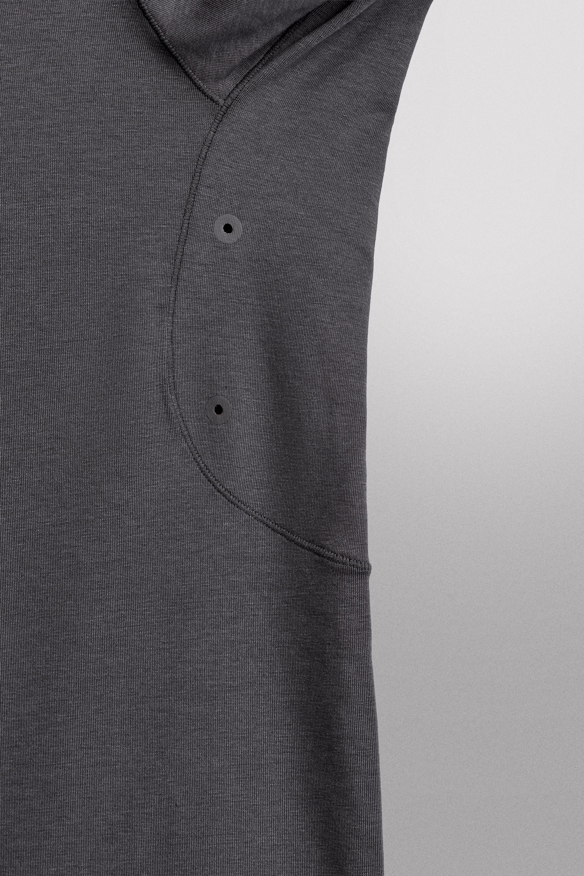 LONG SLEEVE TECHNICAL T-SHIRT