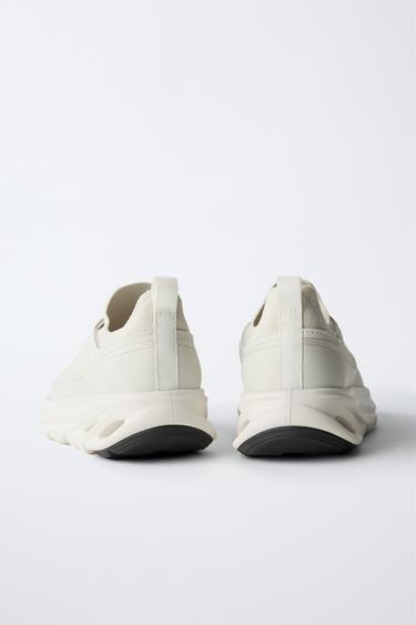 BASKET AVEC DÉTAIL SUR LA SEMELLE - Blanc de Zara - Image 5