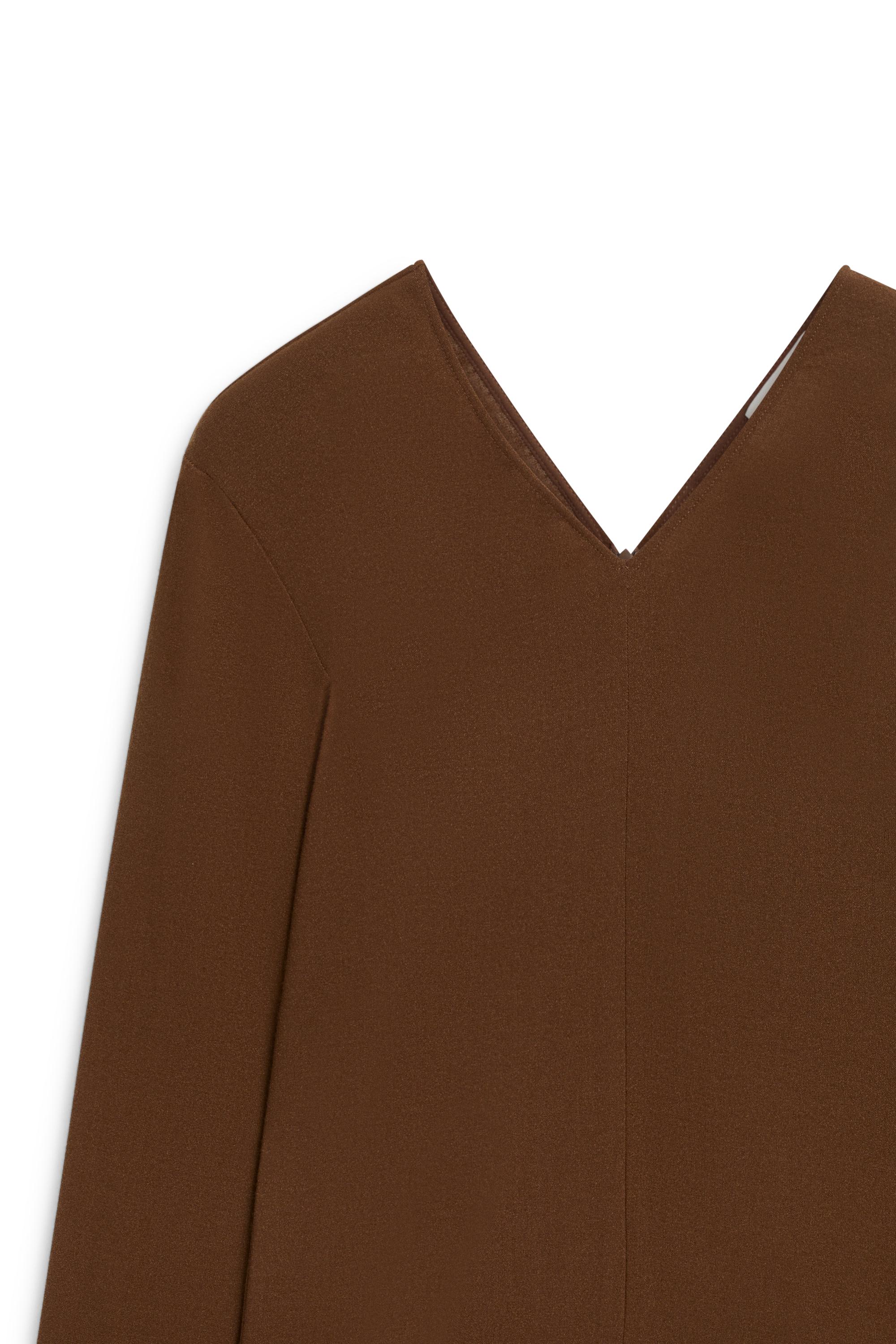 Stretch long sleeve v-neck top - LIMITED EDITION