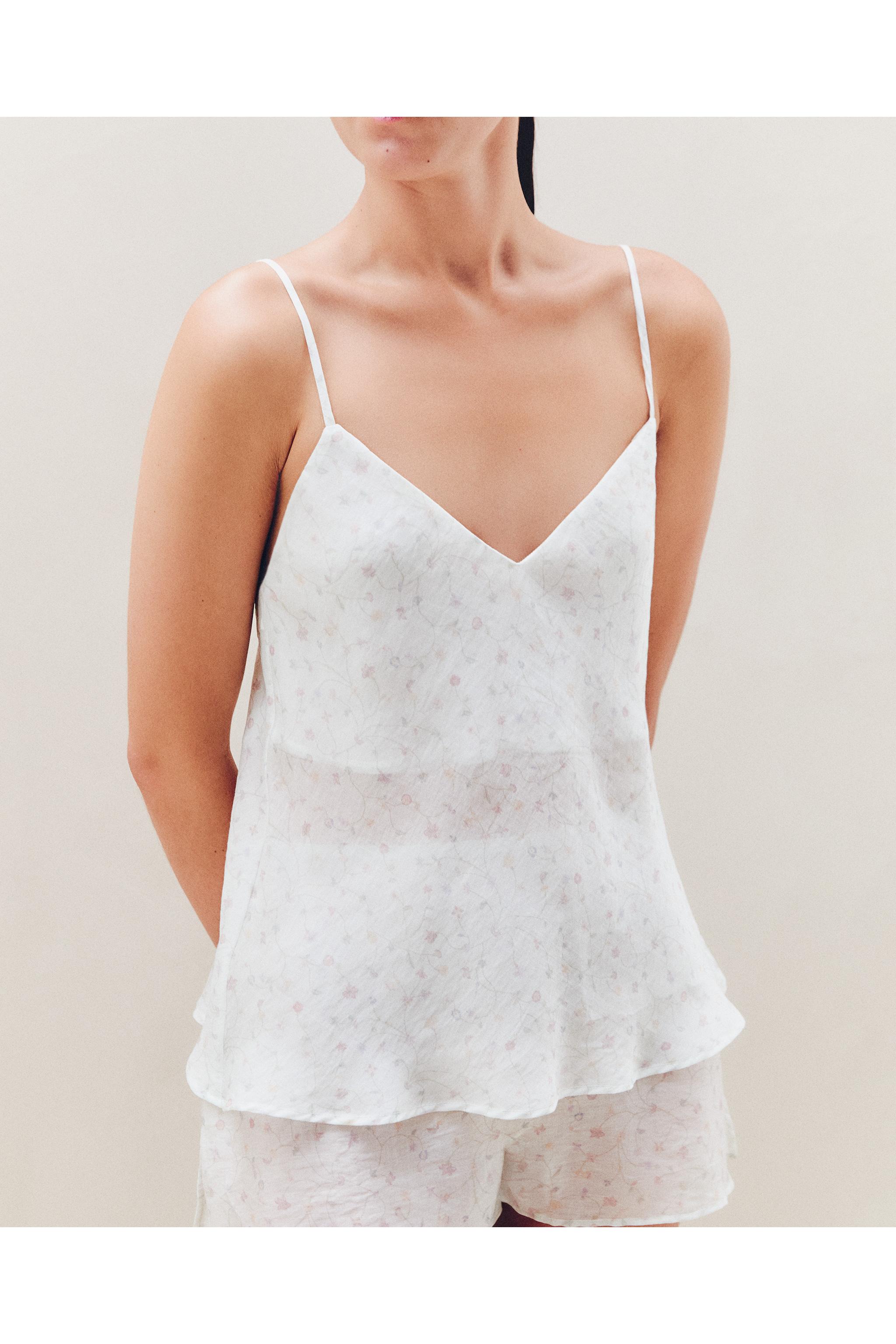 FLORAL STRAPPY TOP