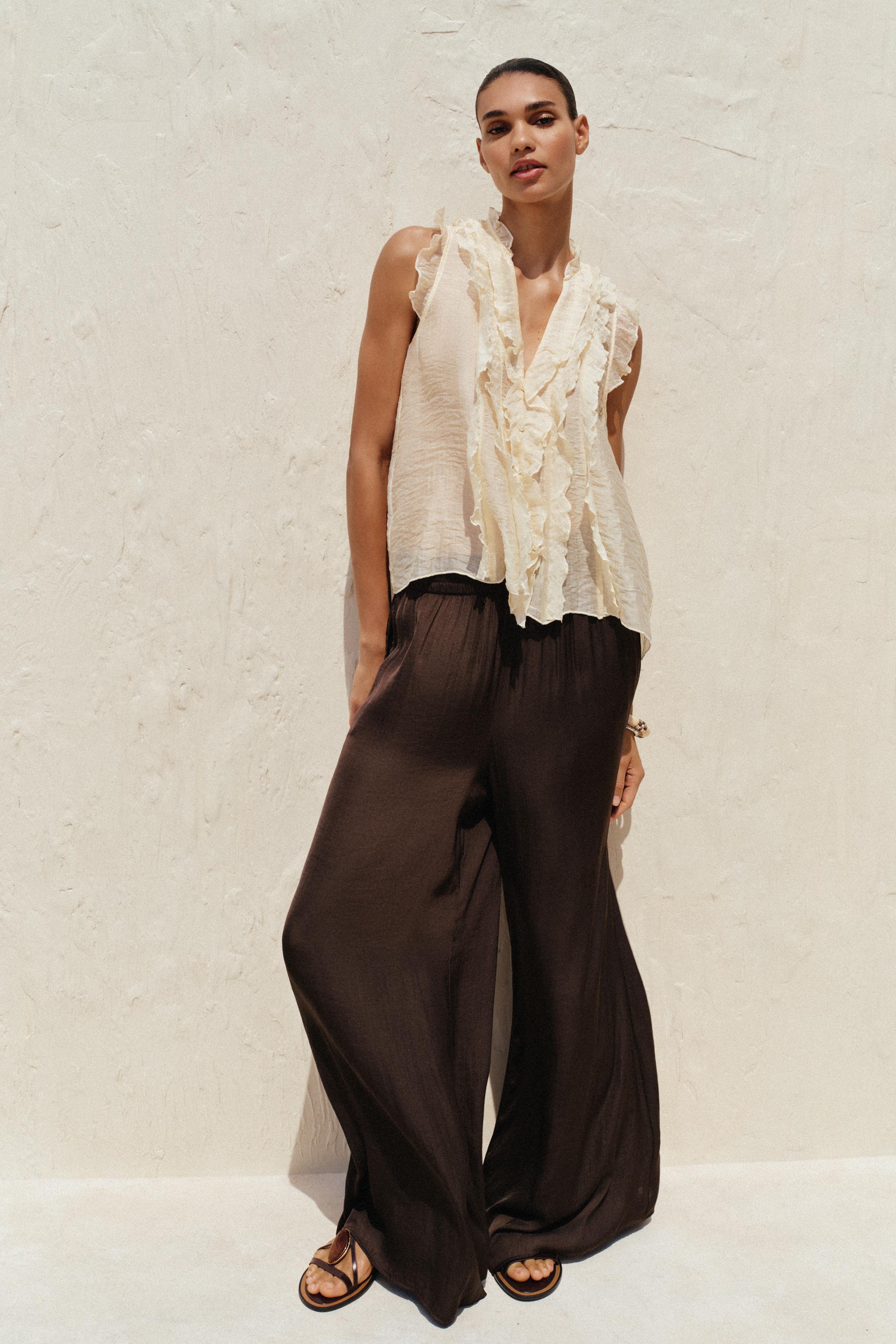 【ZARA】ノースリーブショート丈オールインワン 2650/550/811 ZARA】ノースリーブショート丈オールインワン 2650/550/811