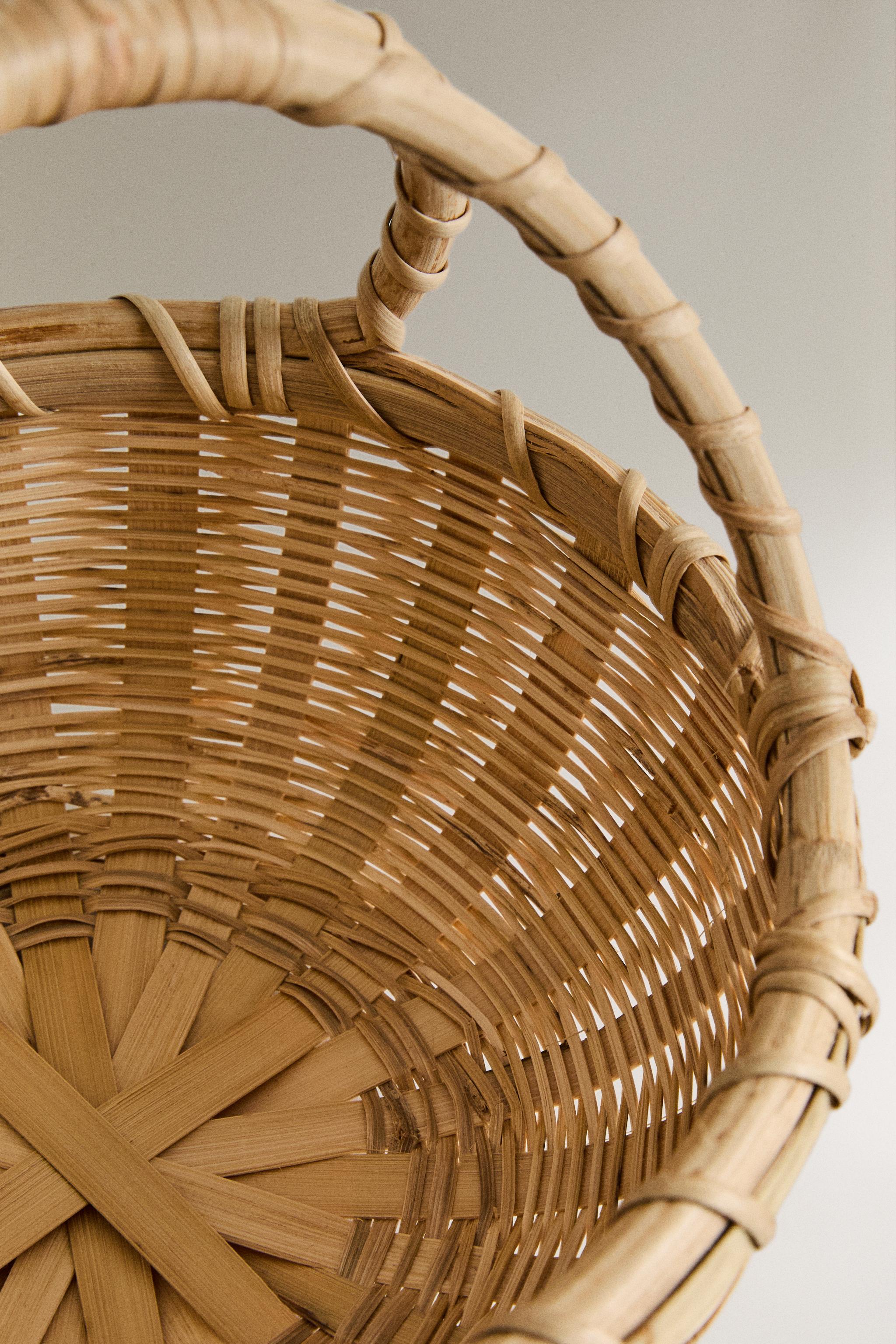 BAMBOO BASKET WITH DOUBLE HANDLE — Light beige